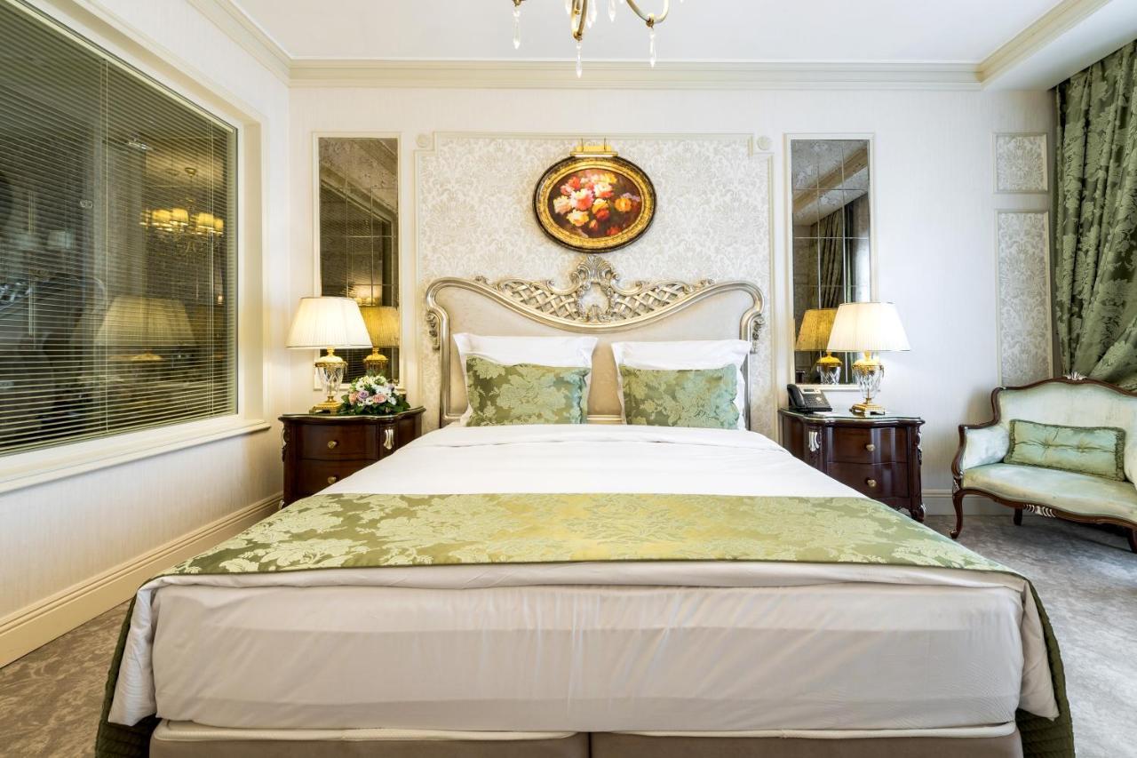 リクソス カディシャ シムケント ホテル エクステリア 写真 A bedroom at the hotel