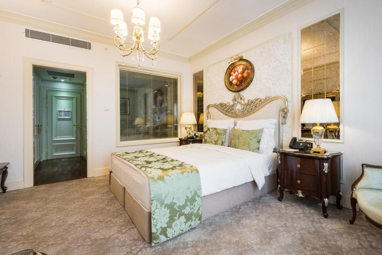 リクソス カディシャ シムケント ホテル エクステリア 写真 A bedroom at the hotel