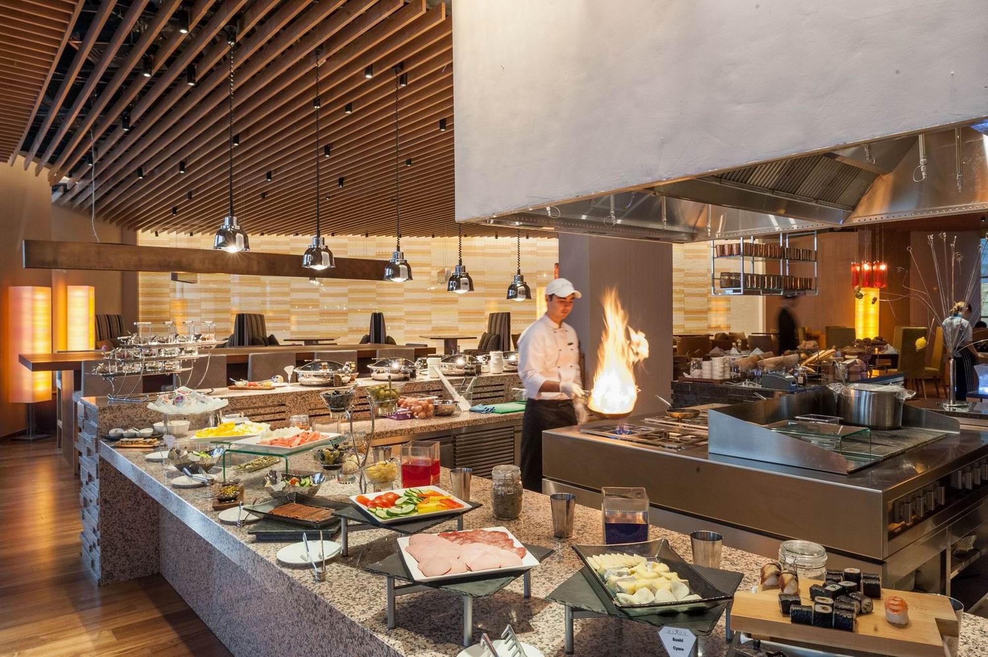 リクソス カディシャ シムケント ホテル エクステリア 写真 The buffet at the hotel