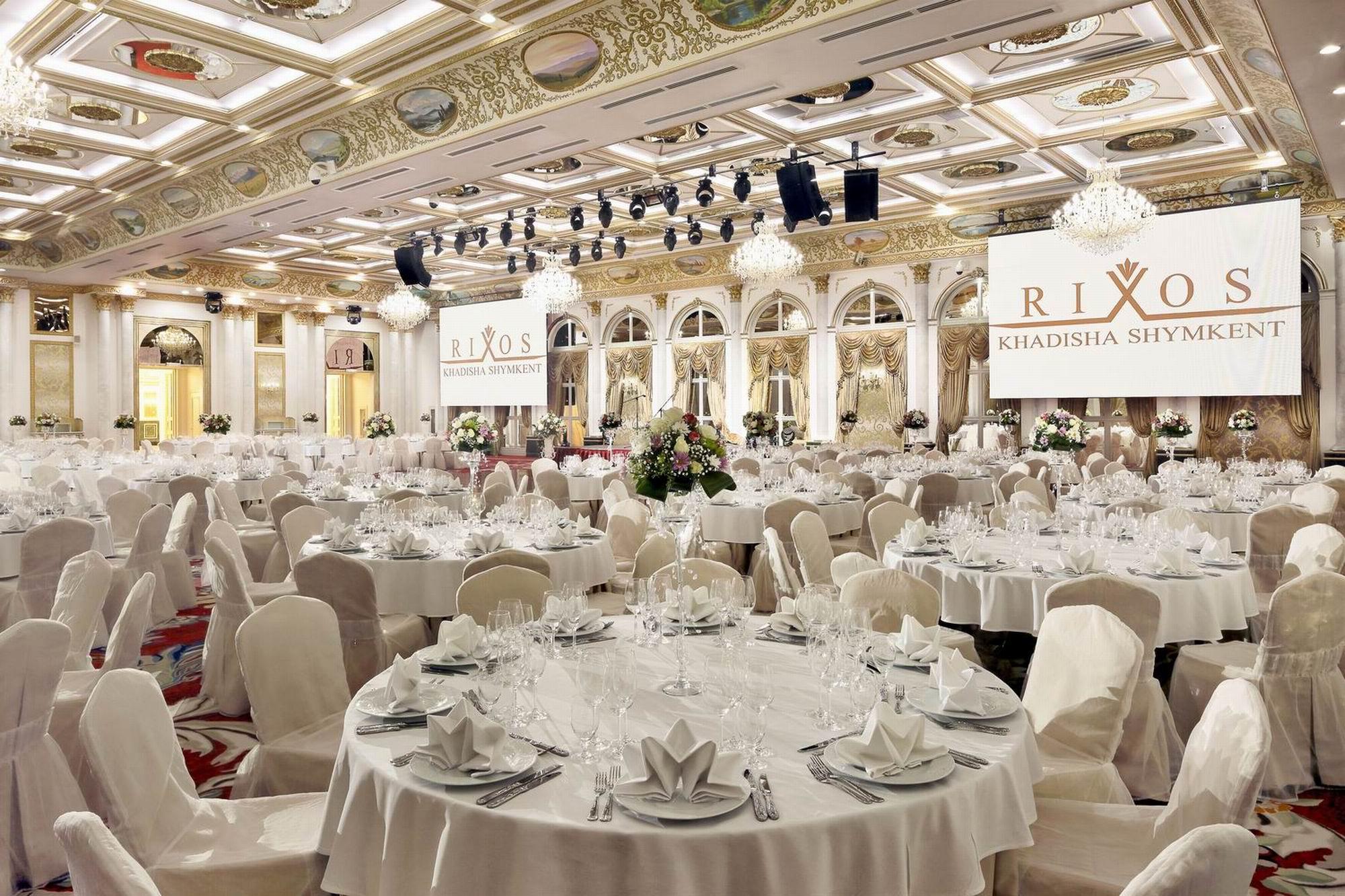 リクソス カディシャ シムケント ホテル エクステリア 写真 The ballroom of the Rixos Premium Budapest