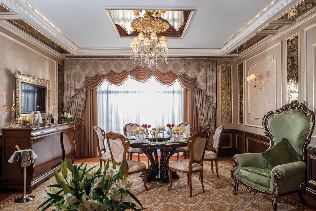 リクソス カディシャ シムケント ホテル エクステリア 写真 A suite at the hotel